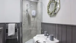 Feasegate  - sleeps 6 guests  in 2 bedrooms - Image 2