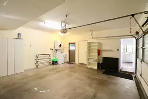 Bulimba Central 2BR -Sleeps 6, Courtyard - Image 2