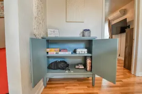 Pet-Friendly Downtown Escape: Fully Fenced Yard, Fire Pit, BBQ & Nintendo Switch - Image 2