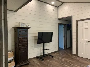Clean and cozy total eclipse retreat, perfect for enjoying the Adirondacks! - Image 4