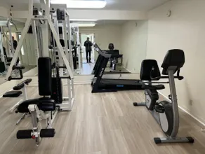 Quality Inn - Image 3