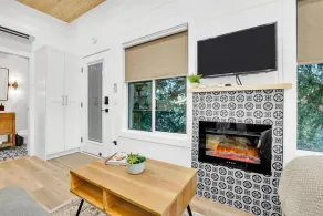 Luxury Vineyard Escape w Fireplace - Malbec - Image 2