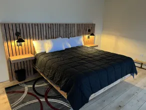 Einerlei Suite Apartment, Warm 2 bedroom apartment from Borealis Escapes - Image 4