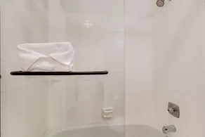 Newly Renovated Condo with Fireplace, Fast WiFi, Balcony & Shared Pool/Hot Tub - Image 3