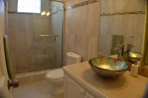 NY: Royal Palms Apartment ... Ocean front, Silver Sands Beach! - Image 3