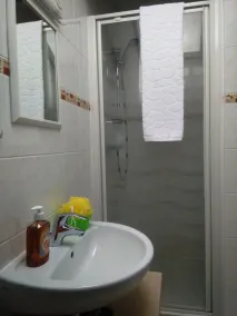 4-person apartment - Image 2
