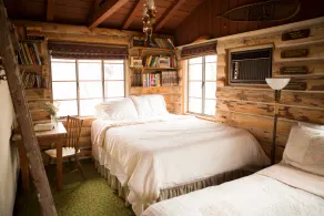 Charming Lakeside Cabin, Minuten von Tulsa mit eigenem Dock - Image 5