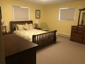 Perfect lake home right across from the beach - Image 3