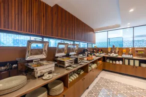 Saltstayz Premier Near Sector 44 Corporate Hub - Image 5