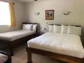 2 Bedroom Family Apartment near Manuel Antonio with pool, tennis, BBQ, Free WIFI - Image 5