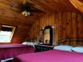 Heritage gemmested-Afsondret Log Cabin - Image 4