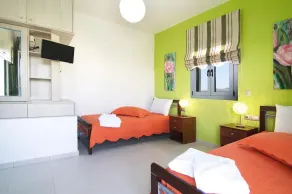 Sylvia Villa, Peaceful Ambience - Image 4