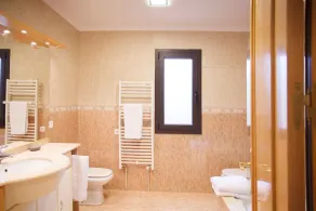 Haus mit privatem Pool, isoliert und sehr ruhig am Ende der Stadt. - Image 5