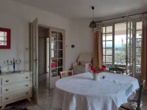 Grande Maison Idéale Pour Deux Couples - Image 2