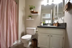 Colorful & Cozy King & Queen Suite - Image 3
