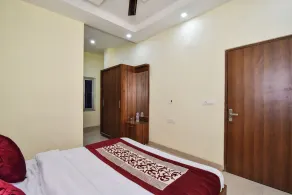 HOTEL SK PLAZA - Image 4