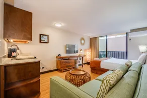 Fully Remodeled, Affordable, & Quality Waikiki Studio—4min walk to Waikiki Beach - Image 5