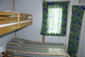 Rentals close to shops with enclosed garden for families or others - Image 5