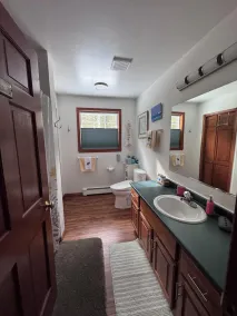 Escape til denne 7 bdrm, WATERFRONT hjem på uberørt Maine Lake; FAMILIE VENNLIGT! - Image 3