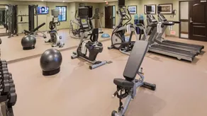 Cozy King Suite | FREE Breakfast + Laptop-friendly - Image 2