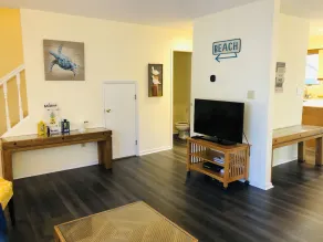 Maison de ville spacieuse 3BR End Unit, 3 pâtés de maisons de la plage - Image 3
