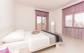 Elegante Villa Jure mit privatem Pool - Image 4