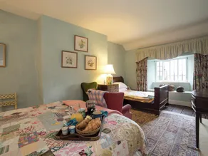 The Old Priory Cottage - Image 4