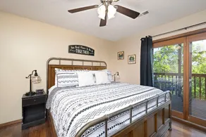 2BR | 2 Kings | Ozark Views | 2 Mi to SDC - Image 5