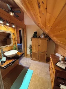 World Class executive Cottage with pool/hot tub near Grand Beach & Lake Winnipeg - Image 3
