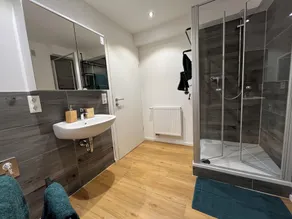 traumhafte Business & Relax Wohnung direkt im Stadtkern Oettingens by Elation Homes - Image 4