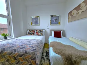 Botanic Apartment Central-Parking-sleep3 - Image 5