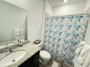 Modern 4BR New Home w Luxury Touches - Image 4