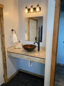 Fall Trailside Hotel 102: Sleeps 2, 1BR 1BA Grill Laurel Highlands - Image 2