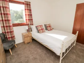 BROOMBAULKS FARM BUNGALOW, pet friendly, with open fire in Jedburgh - Image 3