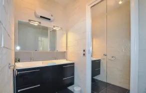 Acomodações de 4 quarto em Baixas - Image 2