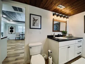 Beautifully updated cottage right in the heart of Fertile, Iowa! - Image 4