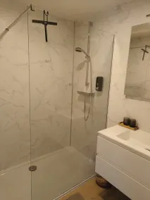 Maison de Marcel - Grande casa familiare con 4 posti auto gratuiti vicino al centro città - Image 2