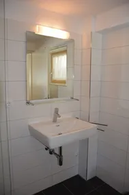 Fantastic view in a quiet location - Image 2