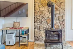 Clyde`s Cabin | Firepit, Mtn Views, Pet-Friendly | Near Clayton & Wineries - Image 5