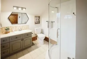 Charming, private 1 BR - just mins to Collingwood! - Image 2