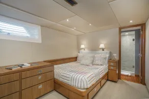 Beautiful Private Yacht in the Seattle area - Image 3
