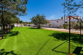 Private complex in Vale do Lobo with a soccer field that can accommodate 51 people - Image 5
