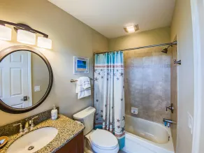Luxury Key West feel steps from Historic downtown Stuart, minutes from the beach - Image 5