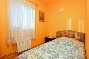 Three bedroom apartment with terrace Supetar, Brač (A-7549-a) - Image 4