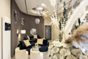 Digital Hotel Kronjuwel by BRIGHT Waldkirch - Self Check-In I NIRO - Image 3