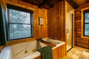 Stunning Log Cabin with amazing views at Apple Canyon Lake, Perfect Location - Image 5