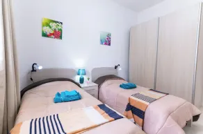 Seaside Cosy Maisonette @ Marsaskala - 2 mins walk from sea - Image 5