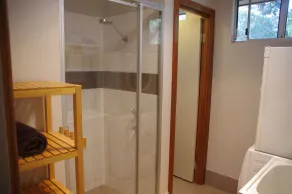 2 minutes to Hamelin Bay beach and house located in a forest location. - Image 5