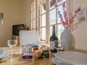 Mazet for 4 people. Les Garrigues Apt building of the valley of Baux Paradou - Image 3