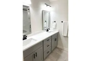 Newly renovated modern & spacious home complete with a private pool! - Image 3